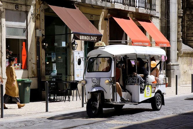 old-lisbon-by-tuk-tuk