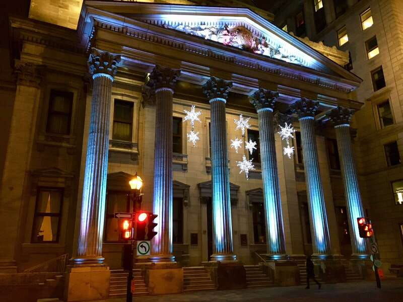 old-montreal-small-group-christmas-tour
