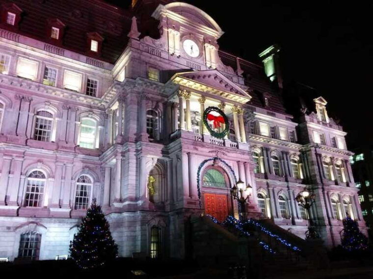 old-montreal-small-group-christmas-tour