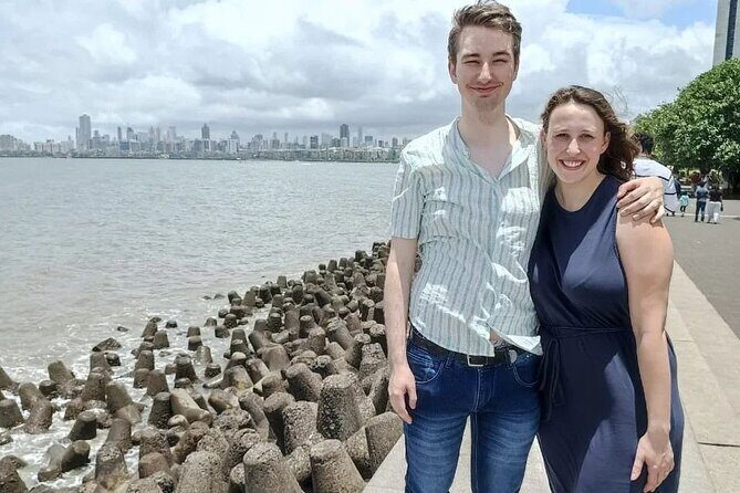 Old Mumbai Private Sightseeing Tour & Dharavi Slum with a Local - FAQ