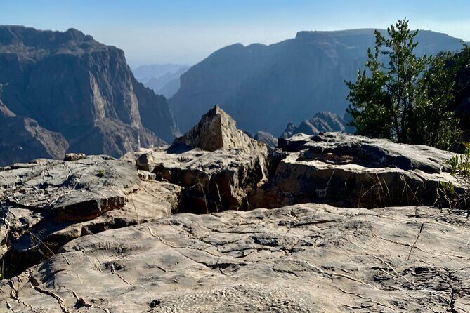 Old Nizwa and Akhdar Mountain with a local guide (private). - FAQ