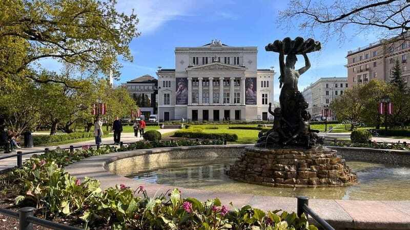 Old Riga Walking Tour: Legends, Landmarks & Hidden Gems 1,5h - Discovering Riga’s Old Town in a Nutshell