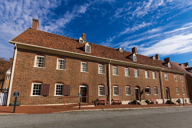 old-salems-ghost-self-guided-walking-tour