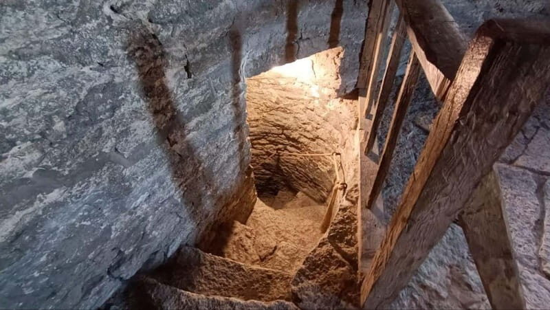 Old Tallinn & Medieval daily life Private Tour - Key Points