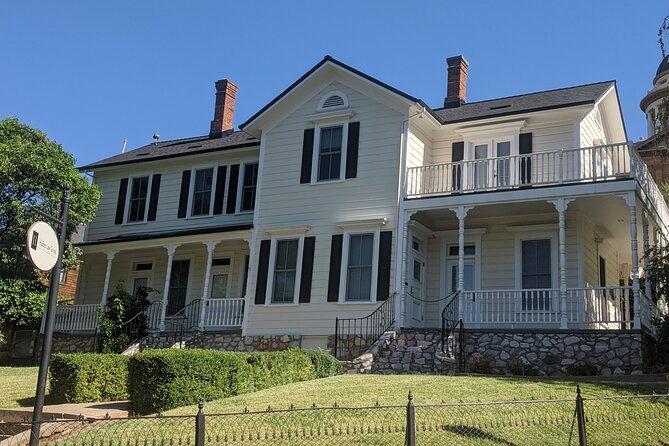 old-town-auburn-scavenger-hunt-walking-tour