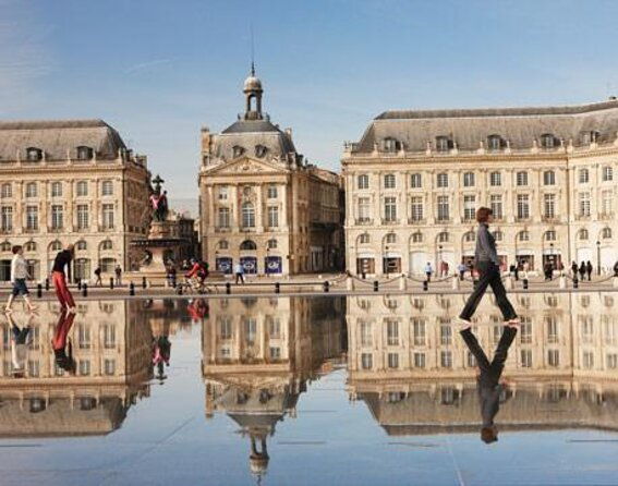 old-town-brussels-capital-of-beer-exploration-game-and-tour