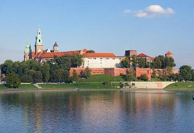 old-town-krakow-wawel-castle-walking-tour