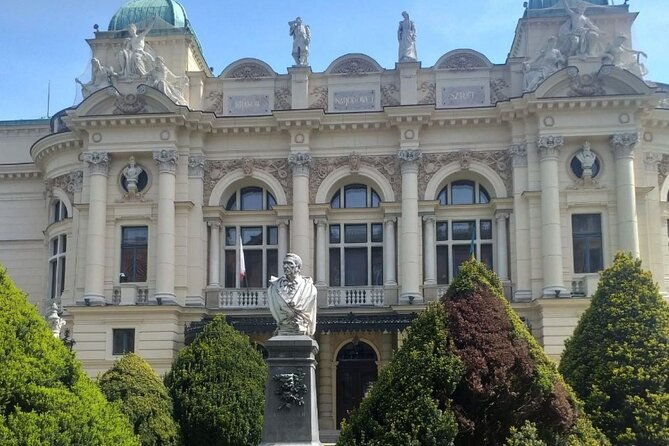 old-town-of-krakow-and-wawel