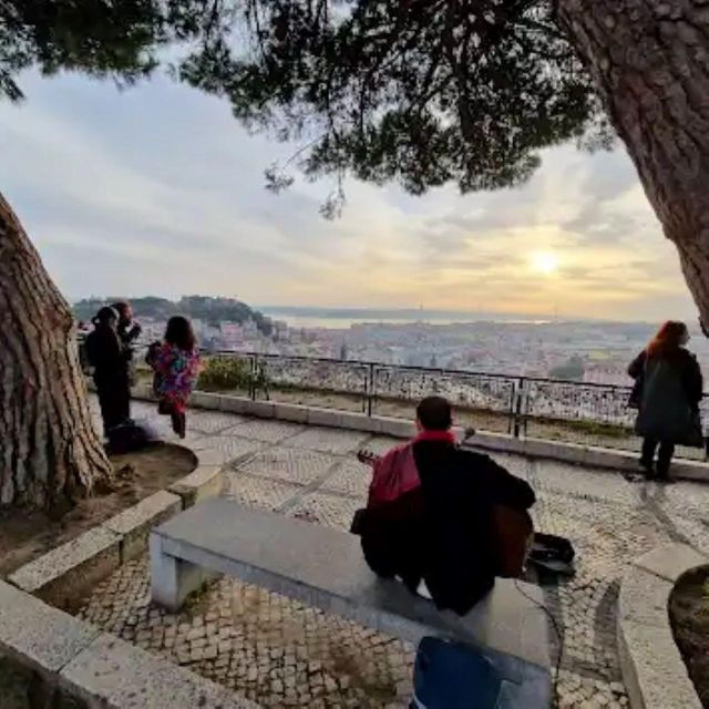 old-town-of-lisbon-on-board-of-a-tuk-tuk-1hour