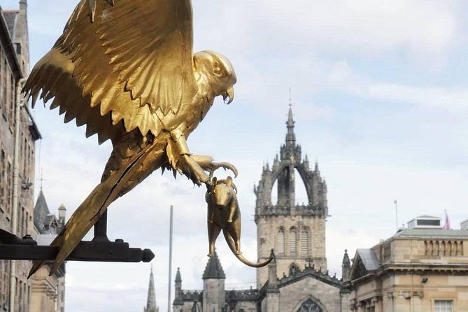 old-town-walking-tour-history-and-tales-in-edinburgh