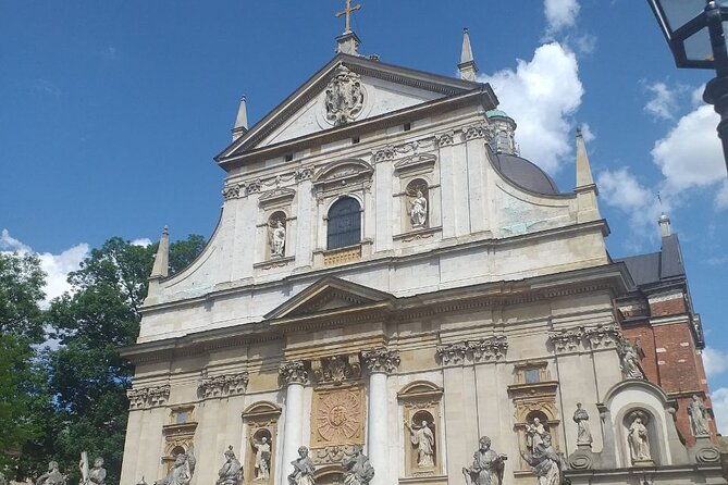 old-town-with-wawel-of-krakow-and-kazimierz