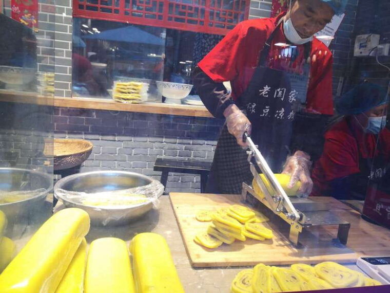 old-xian-back-street-food-and-beer-walking-tour
