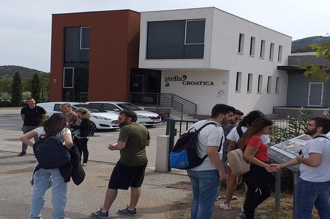 oldtimer-fico-supermini-selfdrive-hinterland-roadtrip