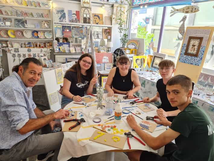 olhao-art-mosaic-2-hours-workshop-by-mosaicolhao
