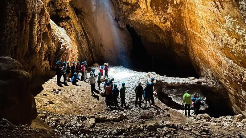 oliena-the-nurre-de-su-hoda-cave-hiking