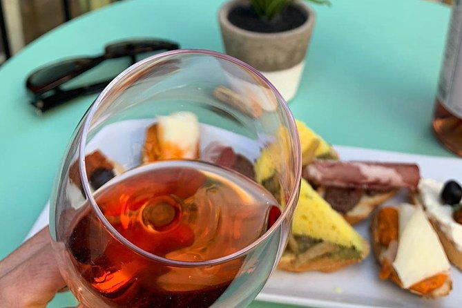 olive-oil-and-wine-in-lecce