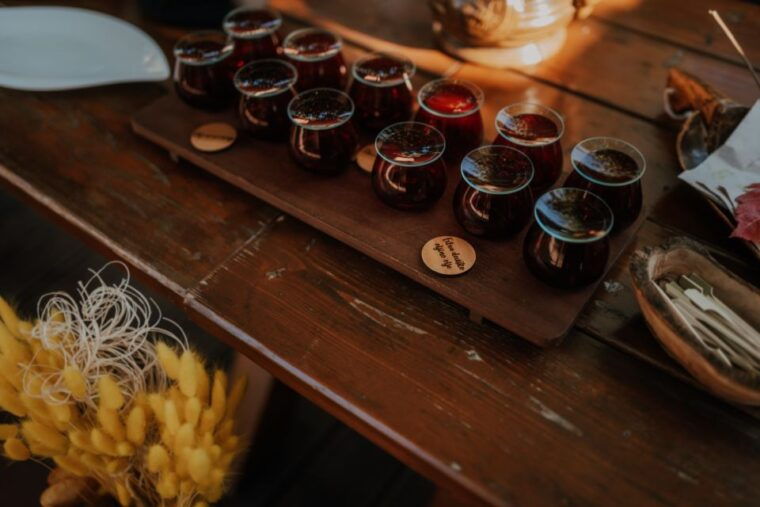 olive-oil-tasting-experience-a-journey-of-flavors-and-aromas