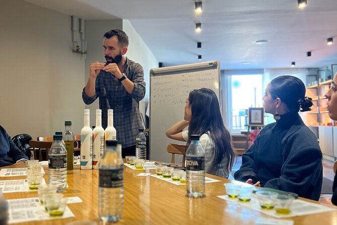 olive-oil-tasting-experience-in-sevilla