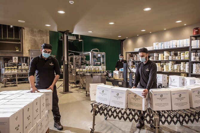 olive-oil-tasting-in-crete