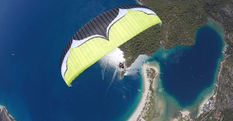 oludeniz-blue-lagoon-paragliding-flight-fethiye