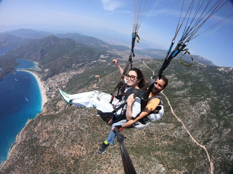 oludeniz-blue-lagoon-paragliding-flight-fethiye