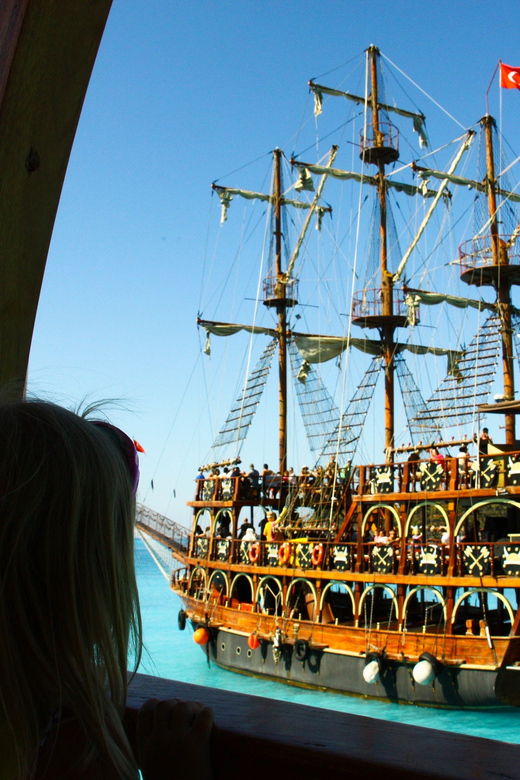 oludeniz-pirate-boat-cruise-with-swim-stops-and-lunch