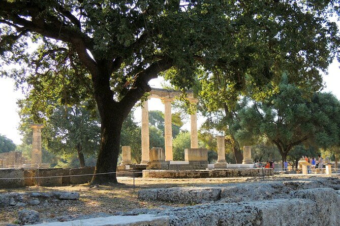 olympic-games-in-ancient-olympia-swimming