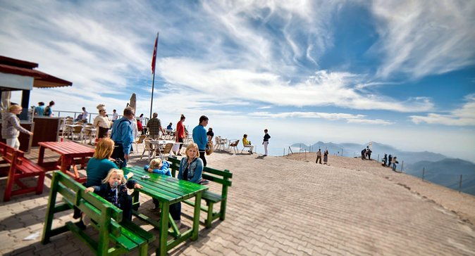 olympos-cable-car-ride-to-tahtali-mountains-from-antalya