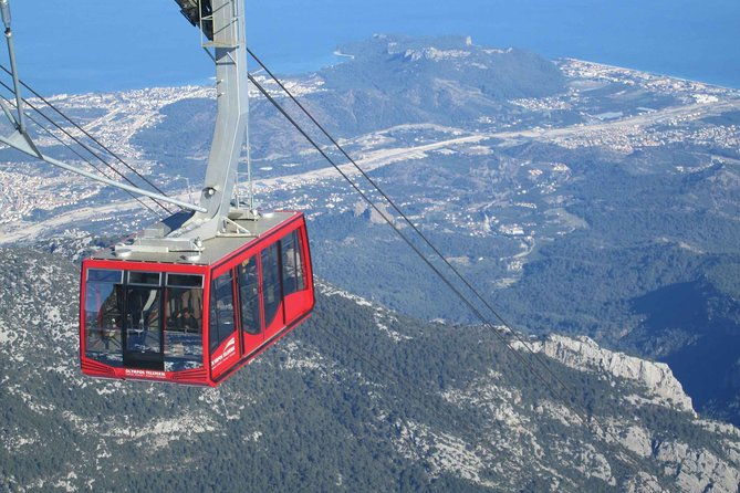 olympos-cable-car-ride-to-tahtali-mountains-from-antalya