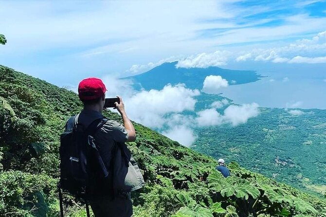 ometepe-trekking-volcano-concepcion-by-happy-tours