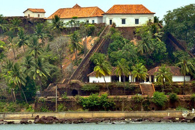 On a Fort Trail in Goa with a guide - Key Points