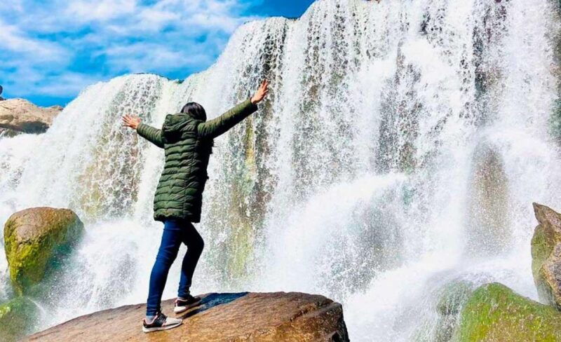 on-the-way-to-pillones-waterfall-excursion-from-arequipa-2