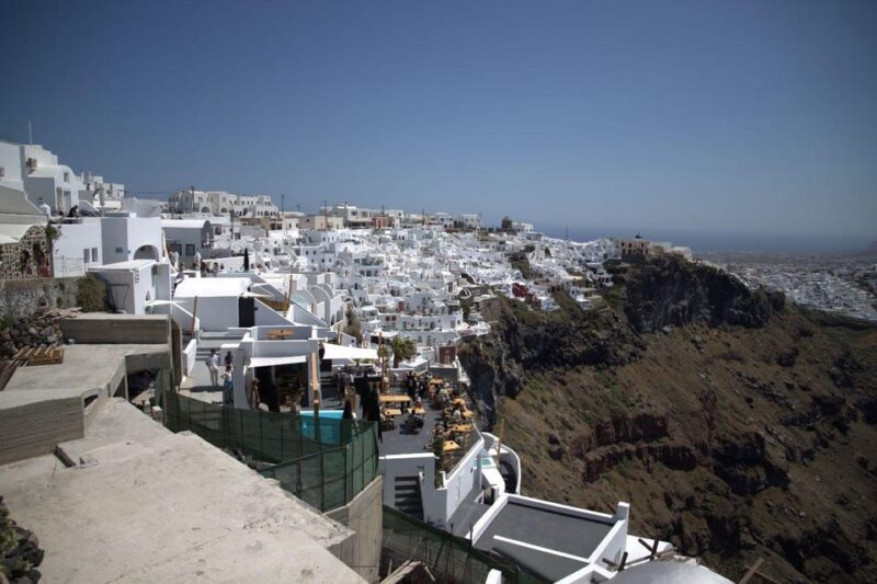 One-Day Escape to Enchanting Santorini - Key Points