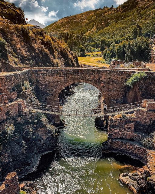 one-day-excursion-splendid-colored-mountain-palcoyo