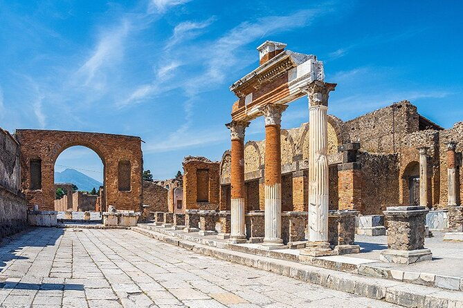 one-day-excursion-to-pompeii-and-vesuvius-from-positano
