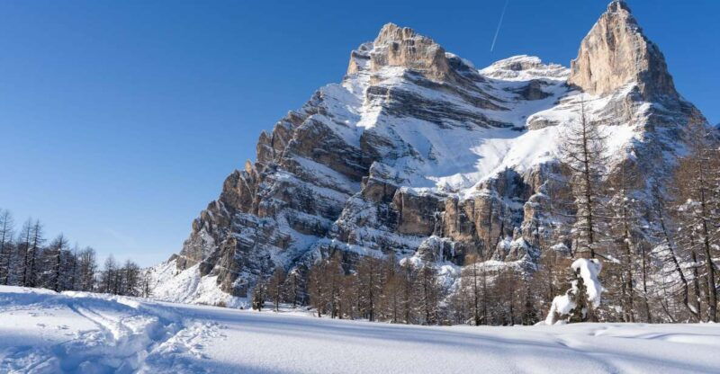 one-day-hike-with-snowshoes-to-discover-dolomites