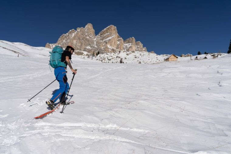 one-day-hike-with-snowshoes-to-discover-dolomites