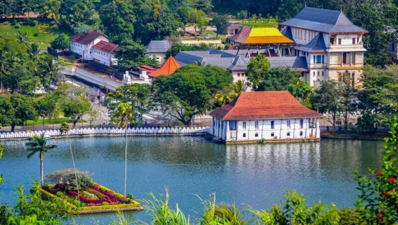 One Day Kandy Kingdom City Tour - Key Points