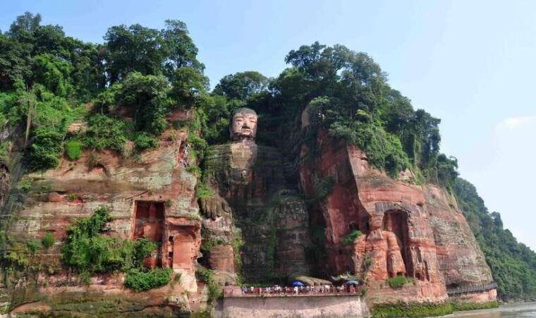 one-day-leshan-giant-buddha-food-tour-english-guide