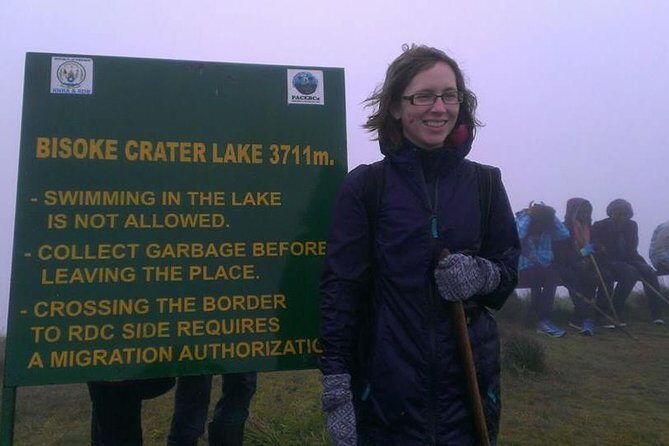 One Day Mount Bisoke Hike Adventure Tour in Volcanoes Park - Key Points