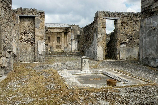 one-day-private-tour-to-pompeii-and-or-herculaneum-and-stop-at-the-winery
