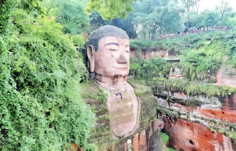 one-day-private-transfer-service-to-leshan-from-chengdu