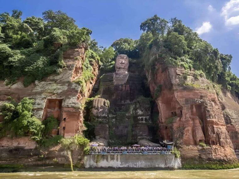 one-day-private-transfer-service-to-leshan-from-chengdu