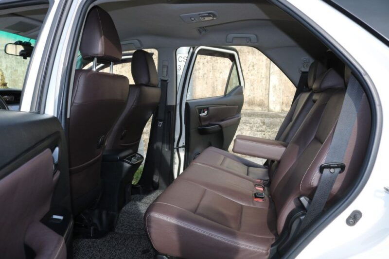 one-day-private-vehicle-rental-from-da-nang