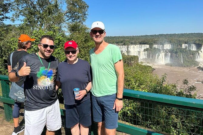 one-day-tour-brazilian-falls-macuco-safari-and-bird-park