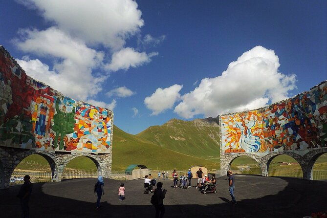one-day-tour-in-kazbegi-mountains