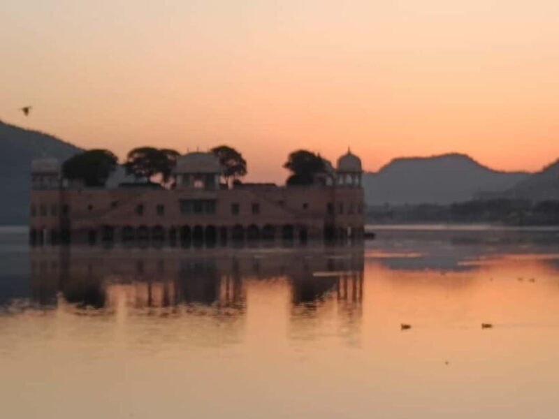 One day Tour in Pink City Jaipur with Guide - FAQs
