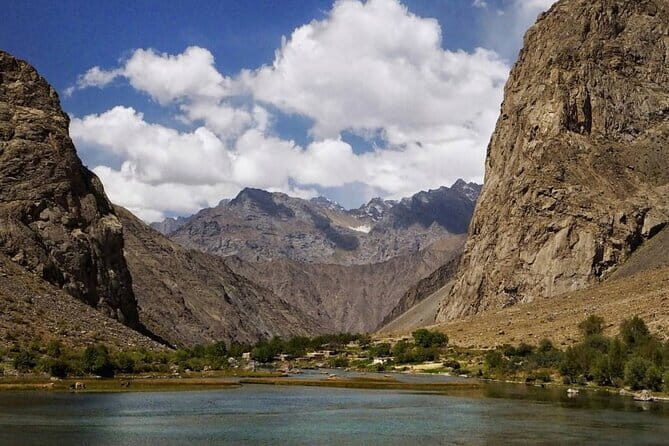 One Day Tour of Seven Lakes in Tajikistan from Samarkand - Who Should Consider This Tour?