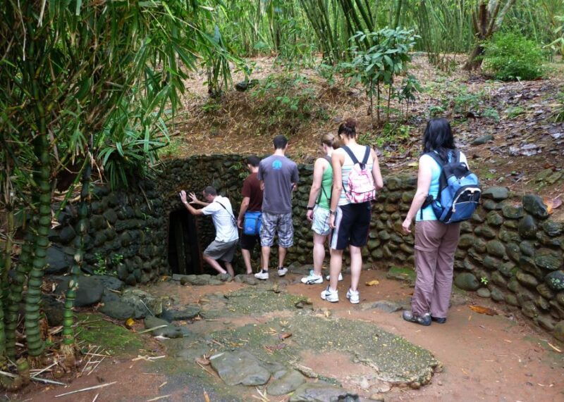 one-day-tour-to-explore-cu-chi-tunnels-and-mekong-delta