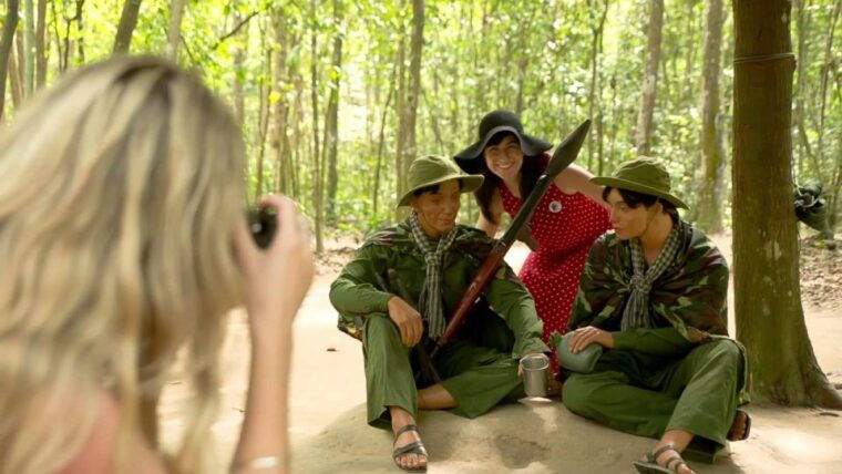 one-day-tour-to-explore-cu-chi-tunnels-and-mekong-delta